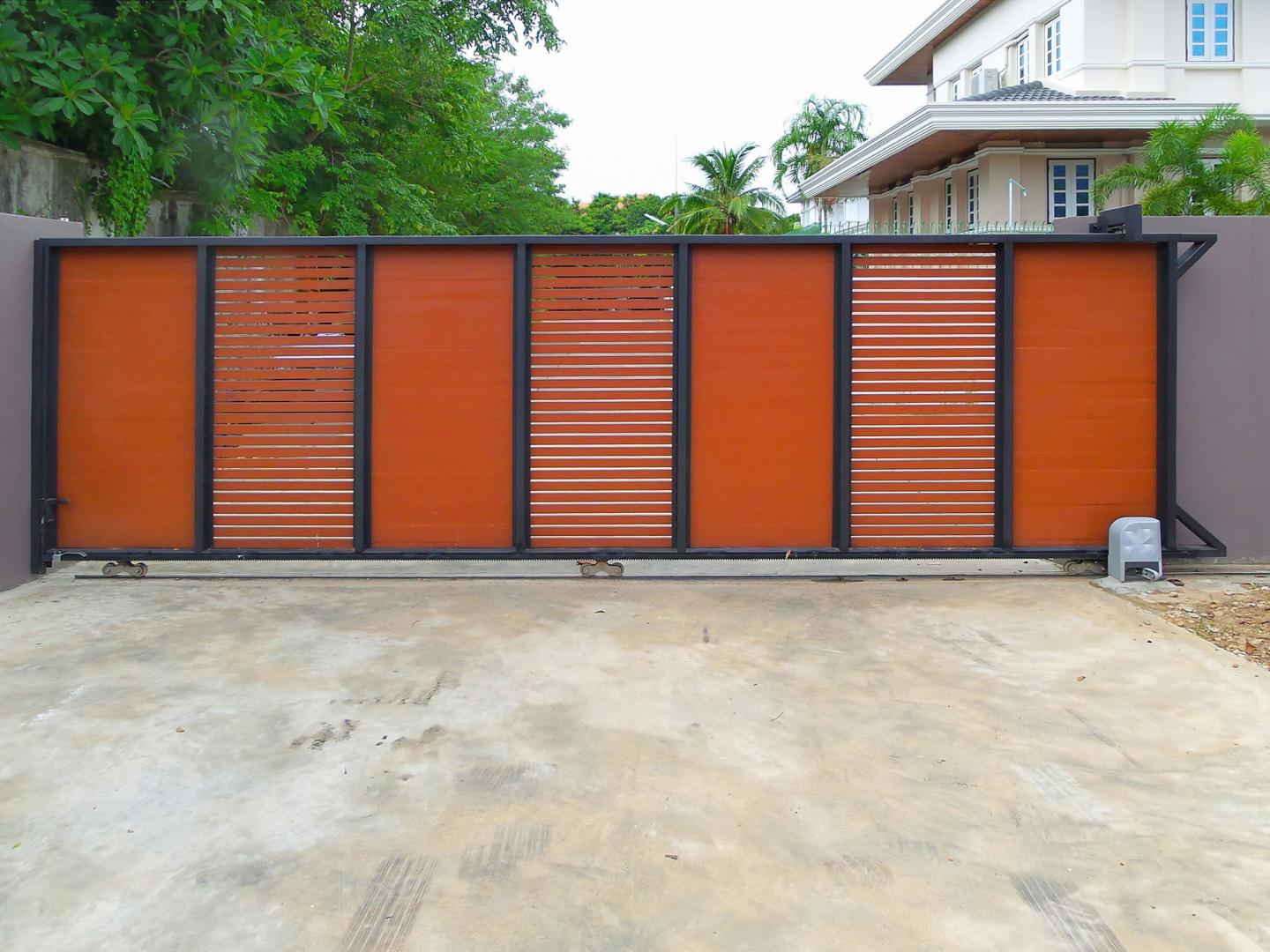 Portail sur mesure Saintes Royan Pisany